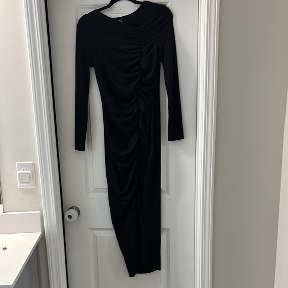 Elegant Black Ruched Dress